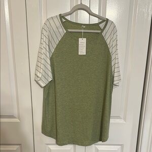 SOLD Green Raglan Relaxed T-Shirt